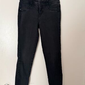 Wallflower Women's Black Skinny Jeans